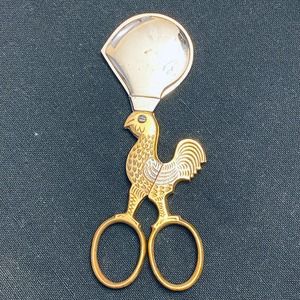 Vintage CUTIECUT made in Germany Gold Chicken Egg Cigar Cutter Scissors